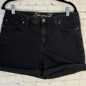 Seven Jeans Weekend Shorts Black Cuff
